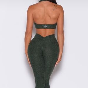Bombshell Sportswear V back leggings